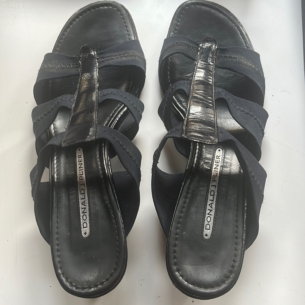 Donald Pliner navy leather and fabric sandals